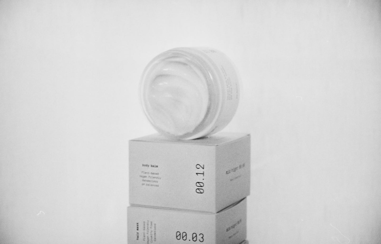 Body balm 00.12 (PRE-ORDER)